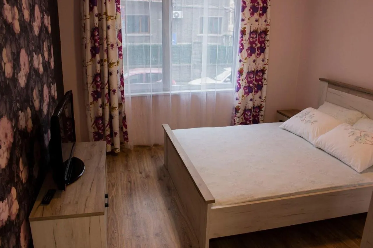 Ultraviolet Apartment Varna
